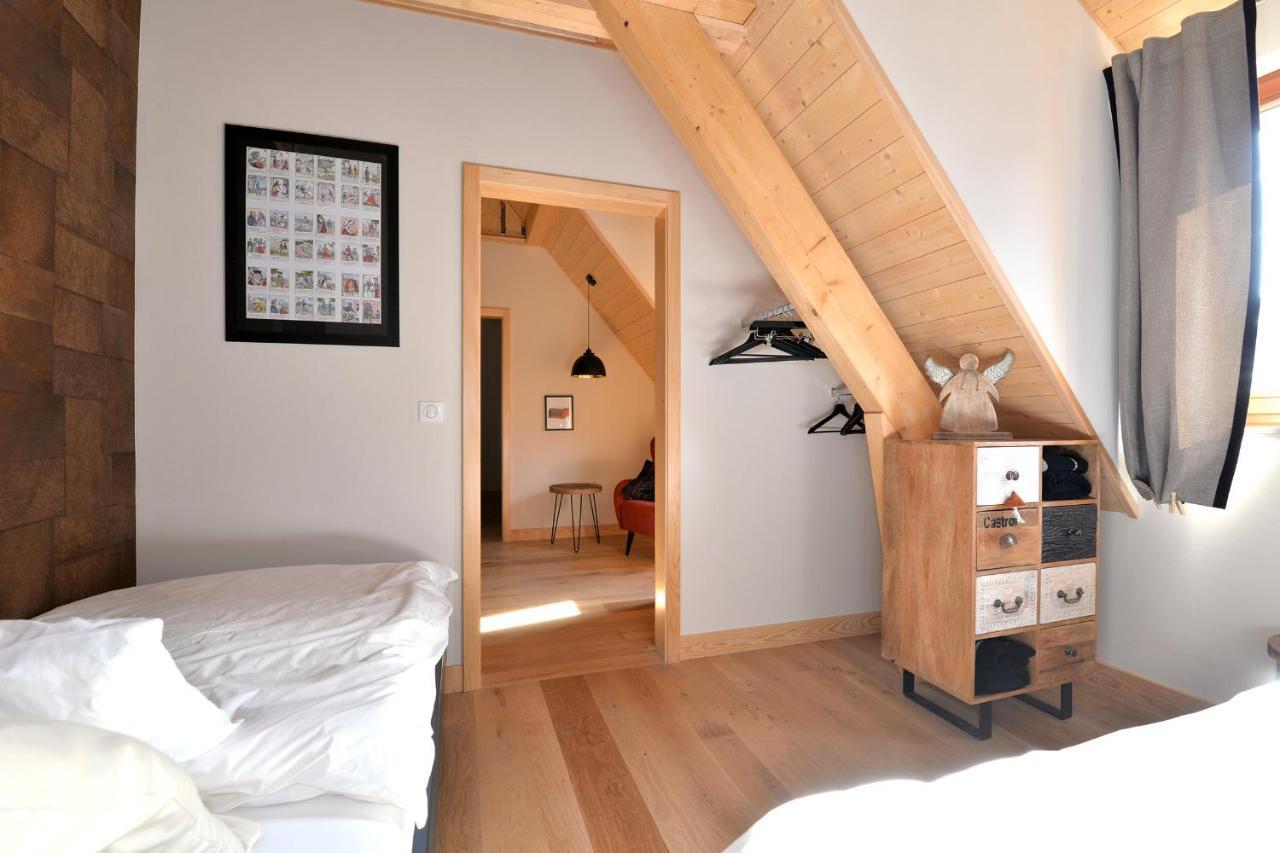 Les Granges Modernes Villa Bruebach Exteriör bild